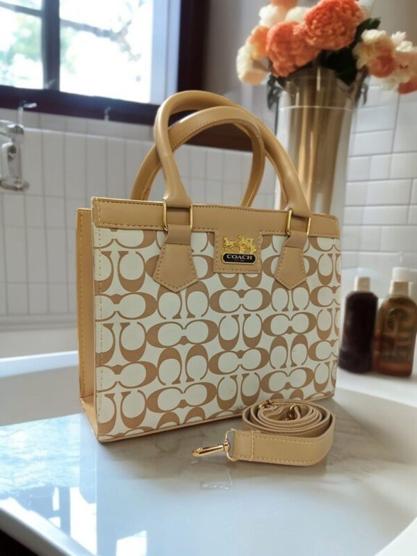 Coach Women Hand BAG - Image 3