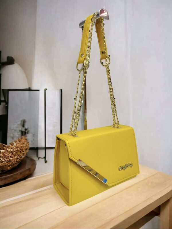 Ice Chain Hand Bag